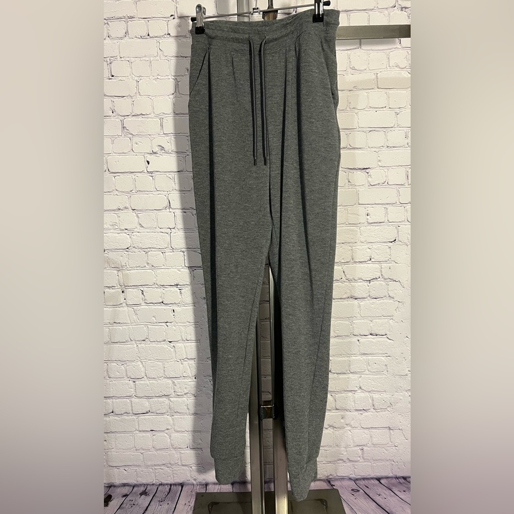 Athletic works Men's dri-works moisture wicking sports pants, Grey, SM (28/30)